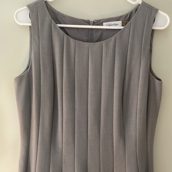 Calvin Klein timeless dress size 8 - Picture 3 of 6